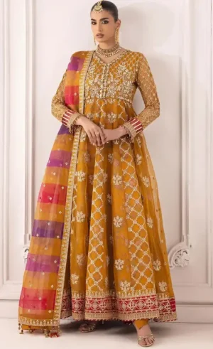Yellow Indian Suit For Wedding Guestsss (4)